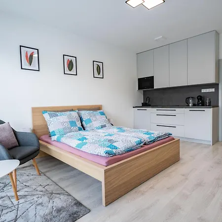 Edmund's 21 Apartment *