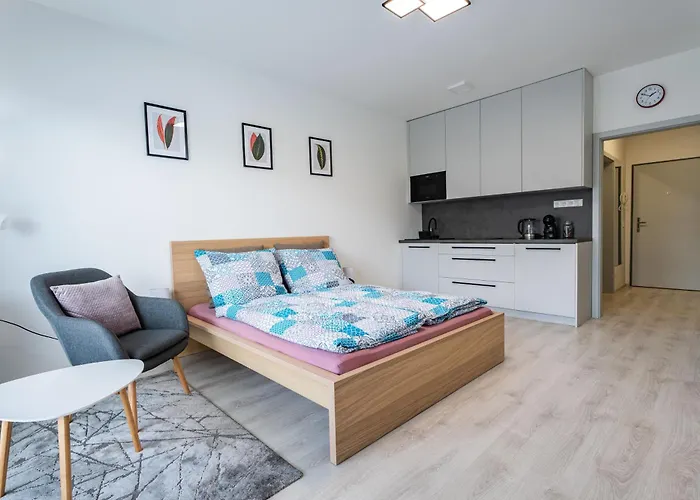 Edmund's 21 Apartment *